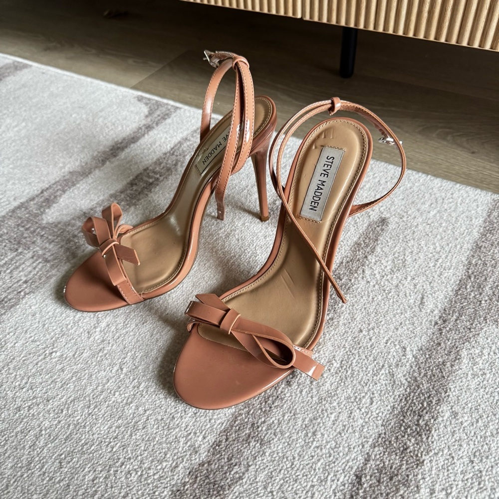 Steve Madden Tan Elegant Heels